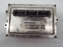Load image into Gallery viewer, ECU ECM COMPUTER Jeep Liberty 2003 03 - MRK242958
