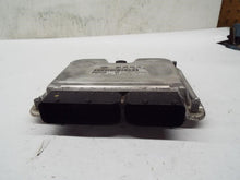 Load image into Gallery viewer, ECU ECM COMPUTER GOLF JETTA 2002 2.0 AVH AUTO - MRK242968
