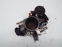 Load image into Gallery viewer, THROTTLE BODY TOYOTA CAMRY LEXUS 90 91 - MRK243069
