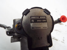 Load image into Gallery viewer, THROTTLE BODY TOYOTA CAMRY LEXUS 90 91 - MRK243069

