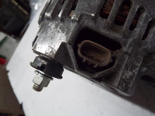 Load image into Gallery viewer, ALTERNATOR Nissan Sentra Versa 2007 07 2008 08 2.0 - MRK243951

