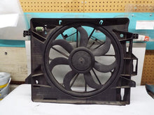 Load image into Gallery viewer, RADIATOR FAN ASSEMBLY Town and Country Caravan 2008 08 2009 09 10 - 14 - MRK244462
