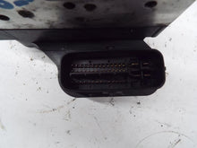Load image into Gallery viewer, AIR CLEANER BOX Toyota Rav4 06 07 08 09 10 11 12 - MRK244665
