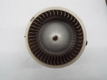 Load image into Gallery viewer, FRONT A/C HEATER BLOWER MOTOR Santa Fe Sedona Sorento 10-15 - MRK245583
