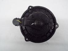 Load image into Gallery viewer, FRONT A/C HEATER BLOWER MOTOR Santa Fe Sedona Sorento 10-15 - MRK245583
