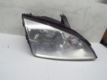 Load image into Gallery viewer, HEADLIGHT LAMP ASSEMBLY Ford Focus 2005 05 2006 06 2007 07 Right - MRK246861
