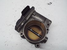Load image into Gallery viewer, THROTTLE BODY Volvo S40 V70 2004 04 05 06 07 08 - MRK246919
