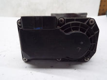 Load image into Gallery viewer, THROTTLE BODY Volvo S40 V70 2004 04 05 06 07 08 - MRK246919
