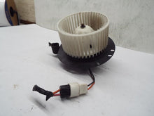 Load image into Gallery viewer, HEATER BLOWER MOTOR Mazda B2300 B3000 B4000 95 96 97 - MRK247262

