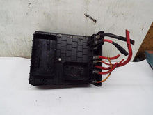 Load image into Gallery viewer, FUSE BOX Volkswagen Passat 2006 06 2007 07 - MRK248714
