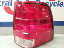 Load image into Gallery viewer, TAIL LIGHT LAMP ASSEMBLY Ford Expedition 03 04 05 06 Right - CTL249143
