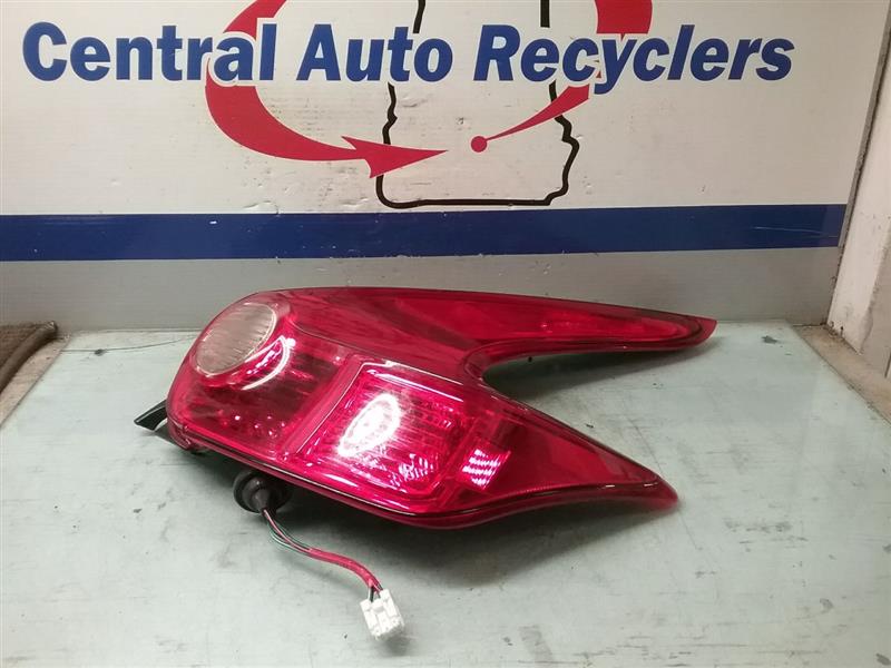OUTER TAIL LIGHT LAMP Juke 2011 11 2012 12 2013 13 2014 14 Right - CTL249333