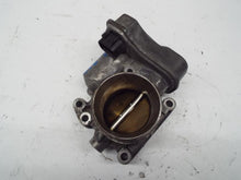 Load image into Gallery viewer, THROTTLE BODY Saab 9-3 2003 03 2004 04 2005 05 2006 06 - MRK249937

