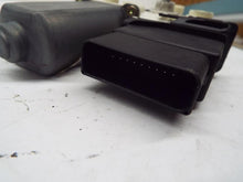 Load image into Gallery viewer, Power Window Motor Volkswagen Jetta 2000 - MRK251879
