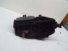 Load image into Gallery viewer, FUSE BOX Nissan Rogue 2008 08 2009 09 2010 10 - MRK252041
