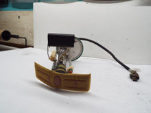 Load image into Gallery viewer, FUEL PUMP Lincoln Navigator 1999 99 2000 00 2001 01 2002 02 - MRK252583
