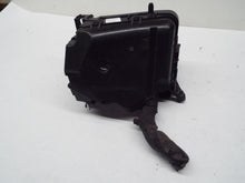 Load image into Gallery viewer, FUSE BOX Hyundai Elantra 2011 11 2012 12 2013 13 - MRK252737
