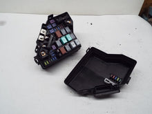 Load image into Gallery viewer, FUSE BOX Honda CR-V 2007 07 2008 08 2009 09 2010 10 2011 11 - MRK252991
