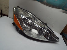 Load image into Gallery viewer, HEADLIGHT LAMP ASSEMBLY Toyota Sienna 06 07 08 09 10 Right - MRK253143

