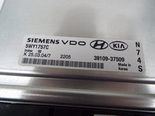 Load image into Gallery viewer, ECU ECM COMPUTER Santa Fe 2004 04 2.7L - MRK253640
