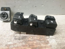 Load image into Gallery viewer, FRONT DOOR WINDOW SWITCH Elantra 2014 14 2015 15 2016 16 Left - CTL253725
