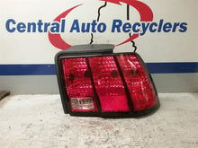 Load image into Gallery viewer, TAIL LIGHT LAMP ASSEMBLY Ford Mustang 99 00 01 02 03 04 Right - CTL267650
