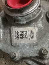 Load image into Gallery viewer, Carrier Assembly Ford Escape 2018 - CTL268269
