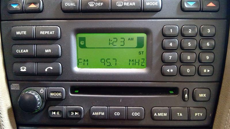 Radio S Type 2003 03 2004 04 05 06 07 08 Am FM CD - CTL269686