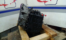 Load image into Gallery viewer, Transmission Kia Sorento 2012 - CTL283595
