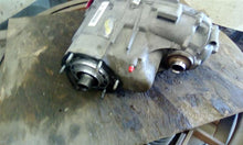 Load image into Gallery viewer, [INVENTORYCAR_YEAR_MAKE_MODEL] TRANSFER CASE - CTL288399
