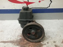 Load image into Gallery viewer, Power Steering Pump  SAAB 9-7X 2009 - CTL290202
