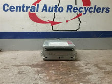 Load image into Gallery viewer, RADIO Volvo C70 S80 V70 XC60 XC70 2009 09 2010 10 2011 11  AM FM CD - CTL291672
