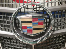 Load image into Gallery viewer, GRILLE Cadillac CTS 2008 08 2009 09 2010 10 2011 11 2012 12 - CTL294010
