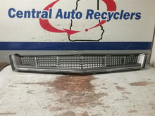 Load image into Gallery viewer, GRILLE Cadillac CTS 2008 08 2009 09 2010 10 2011 11 - CTL294012
