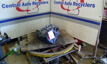 Load image into Gallery viewer, Transfer Case Lincoln Navigator 2017 - CTL299338
