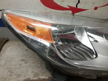 Load image into Gallery viewer, HEADLIGHT LAMP ASSEMBLY Versa 2014 14 2015 15 2016 16 Right - CTL299715
