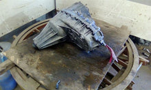 Load image into Gallery viewer, [INVENTORYCAR_YEAR_MAKE_MODEL] TRANSFER CASE - CTL300776
