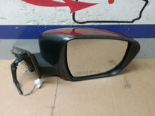Load image into Gallery viewer, Side View Door Mirror Nissan Rogue 2016 - CTL301041

