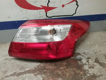 Load image into Gallery viewer, OUTER TAIL LIGHT LAMP Ford Focus 2012 12 2013 13 2014 14 Right - CTL305093
