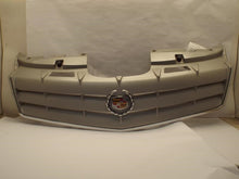 Load image into Gallery viewer, Grille Cadillac SRX 2008 - MRK310931
