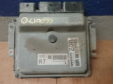 Load image into Gallery viewer, ECU ECM COMPUTER QX60 Altima Maxima Murano Murano Cross Cabriolet 15-17 - CTL315871
