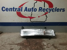 Load image into Gallery viewer, TURN SIGNAL LIGHT LAMP Compass 17 18 19 20 Bumper Mounted Right - CTL323209
