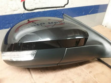 Load image into Gallery viewer, SIDE VIEW MIRROR Volkswagen Tiguan 2009 09 2010 10 2011 11 2012 12 Right - CTL332726
