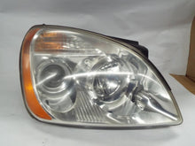 Load image into Gallery viewer, Headlight Lamp Assembly Kia Rondo 2007 - MRK333395
