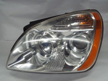 Load image into Gallery viewer, Headlight Lamp Assembly Kia Rondo 2007 - MRK333396
