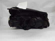 Load image into Gallery viewer, Headlight Lamp Assembly Kia Rondo 2007 - MRK333396
