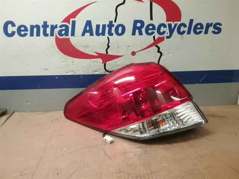 OUTER TAIL LIGHT LAMP Subaru Legacy 10 11 12 13 14 Left - CTL334198