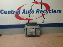 Load image into Gallery viewer, ECU ECM Computer Hyundai Veloster 2015 - CTL334592
