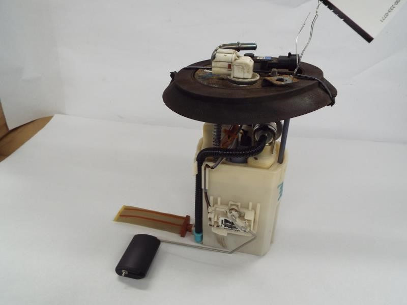 FUEL PUMP Kia Rondo 07 08 09 10 11 12 - MRK336330