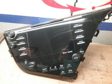 Load image into Gallery viewer, Radio Toyota Camry 2020 - CTL338035
